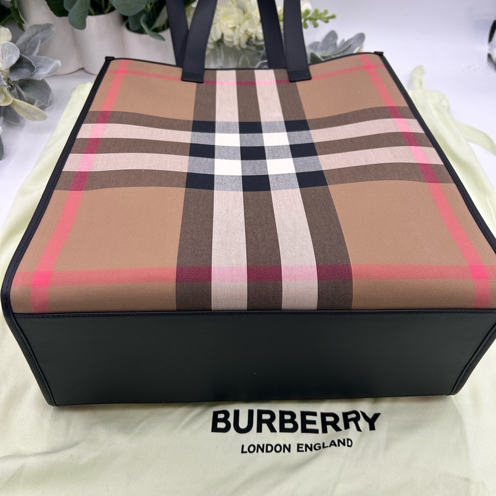 Burberry classic check book tote bag made in Italy - Picture 5 of 12